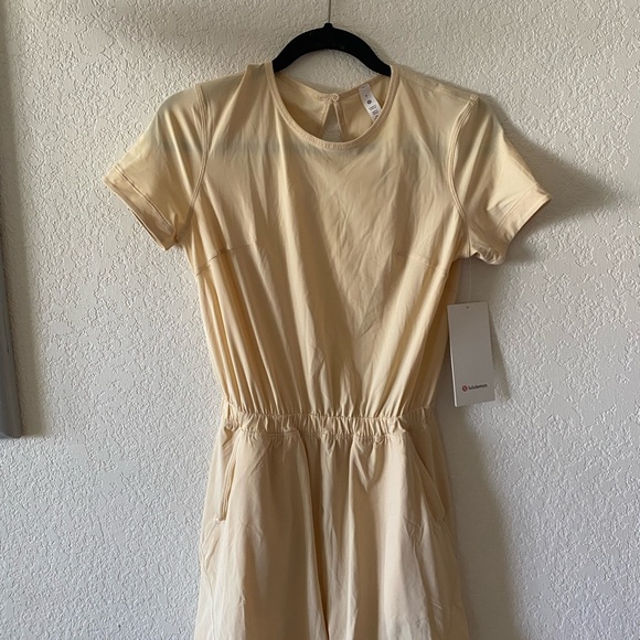 NWT Lululemon Lightweight High-Neck Romper - Picture 2 of 7